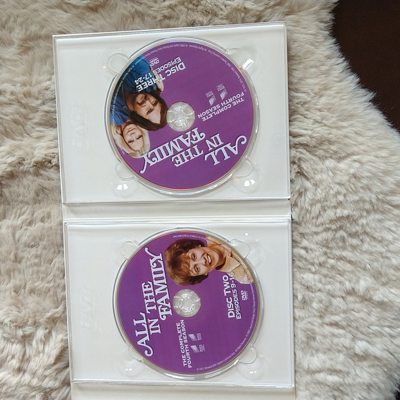 The original All in the family DVD set season 4. - Picture 5 of 5